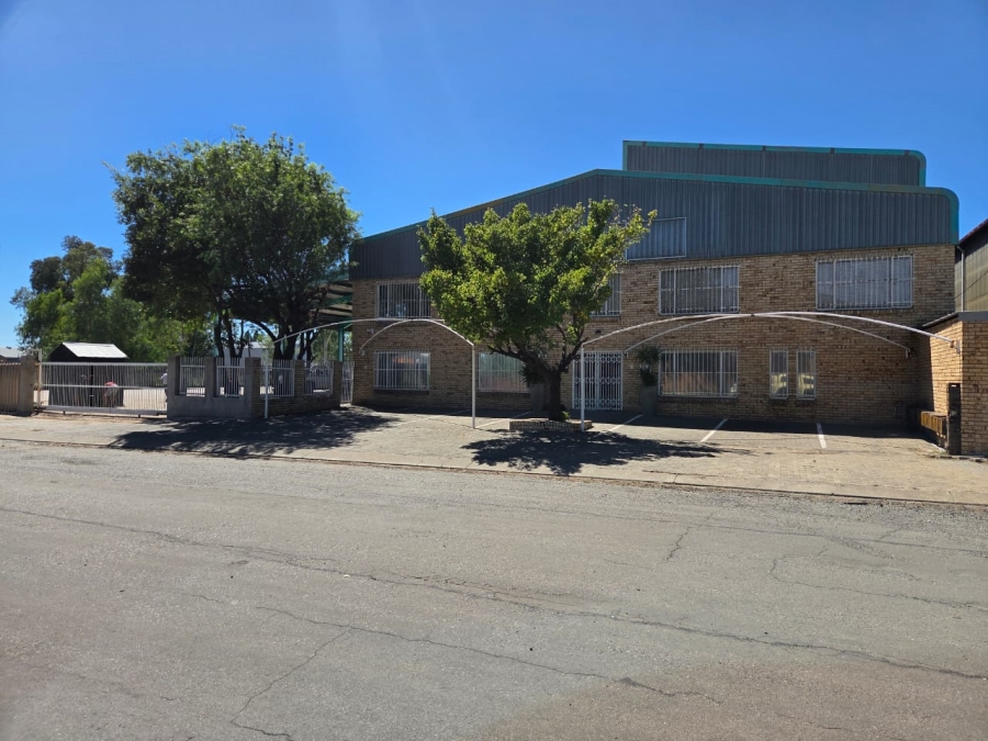 To Let commercial Property for Rent in Oos Einde Free State